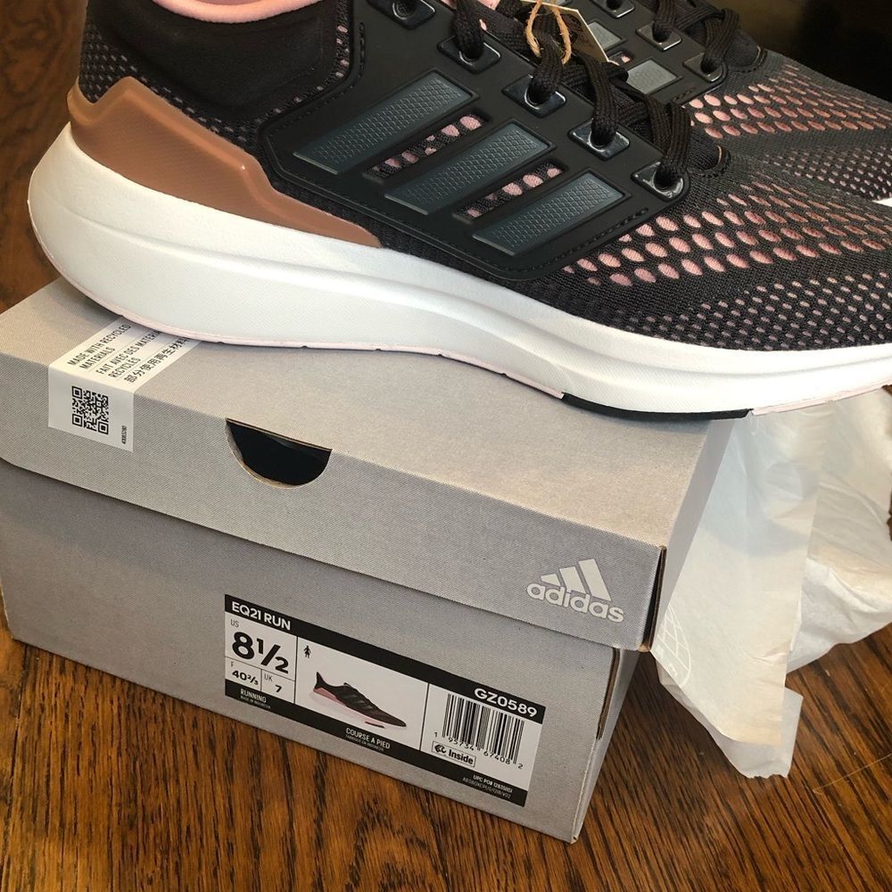 ADIDAS EQ21 Women’s Grey and Pink Running & Cross-Training Shoes Sz 8.5 NWT - Picture 5 of 15